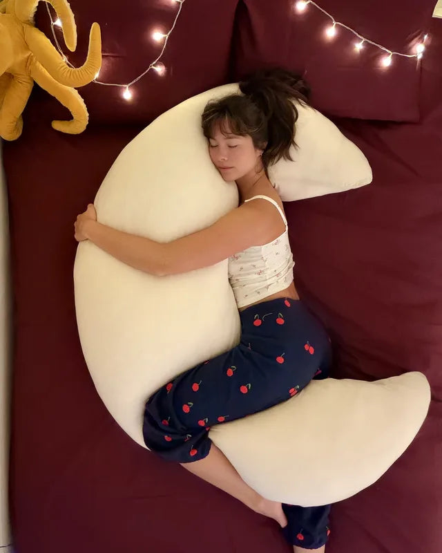 The Cooling Lyocell Crescent Pillow| Full-Body Support Pillow for Side Sleepers
