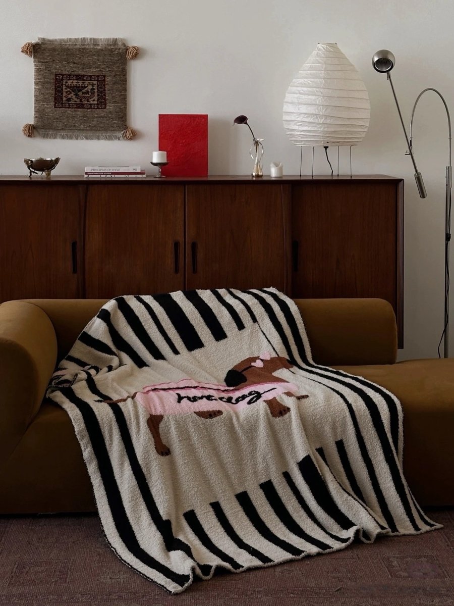 Ultra Soft Funky Cute Hot Dog Stripe Throw Blanket - Warm Thick Animal Print